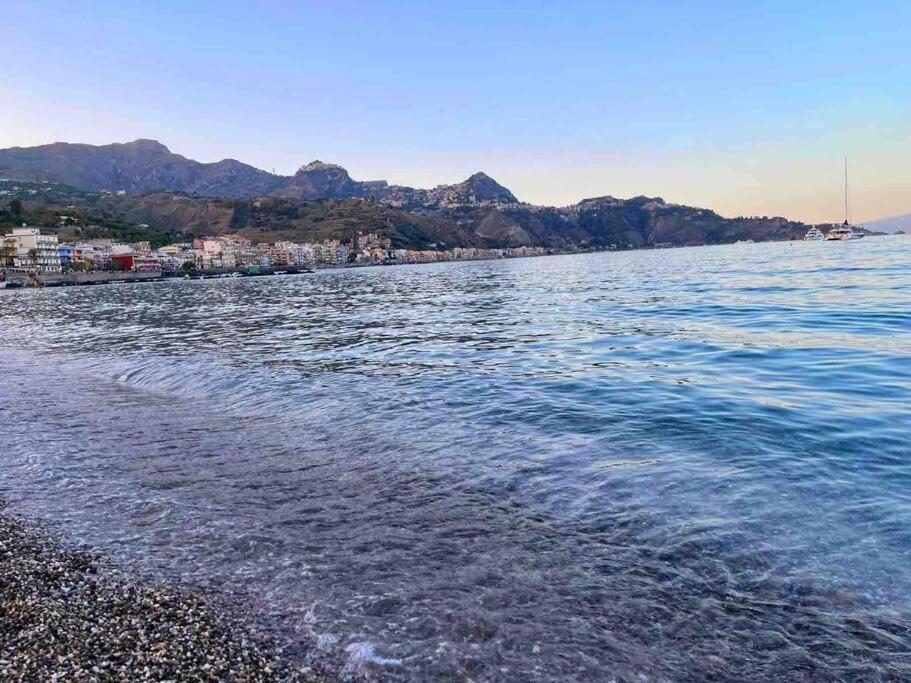 Casa Vacanza Giardini Naxos Taormina Miranaxos Zewnętrze zdjęcie