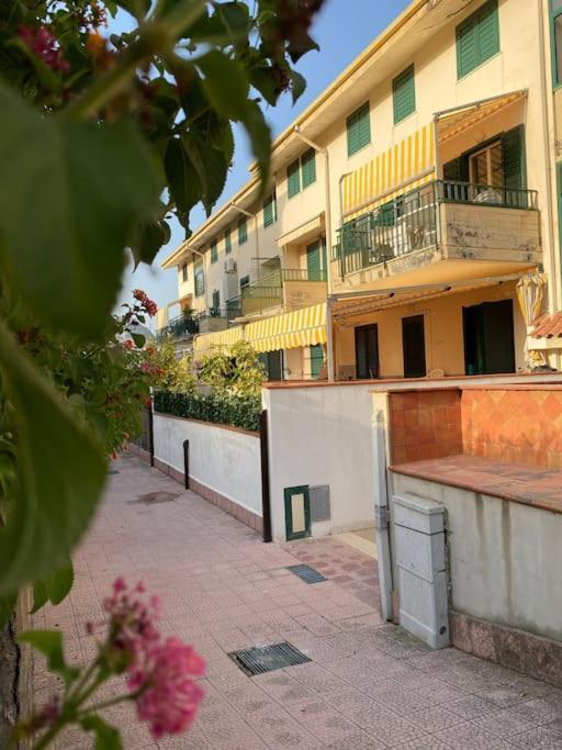Casa Vacanza Giardini Naxos Taormina Miranaxos Zewnętrze zdjęcie